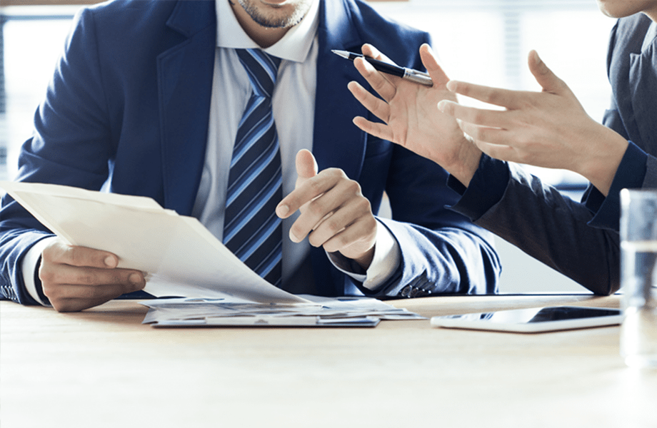 私たちが強みを持つ業界  コンサルティング業界イメージ画像